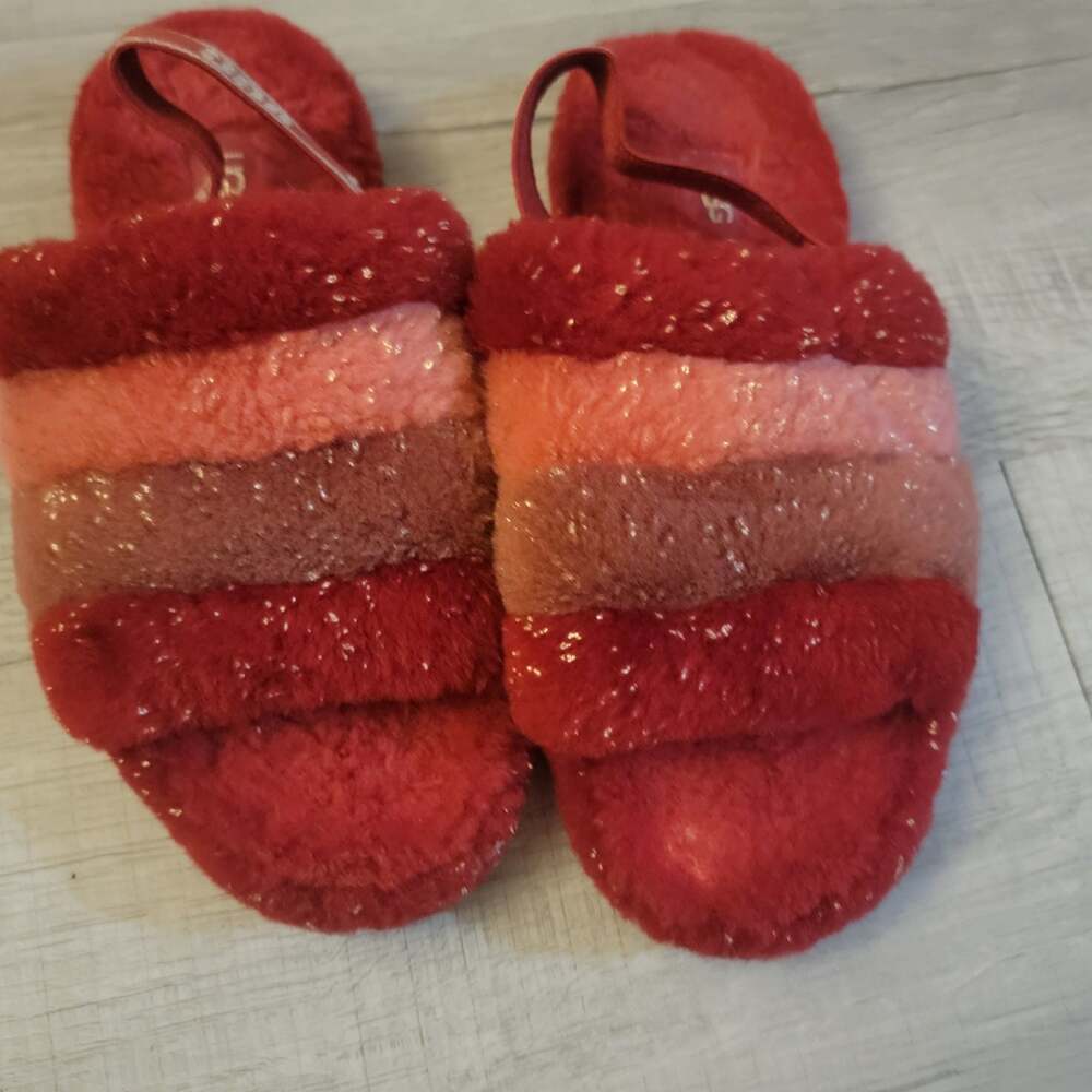 UGG Girls Fluff Yeah Metallic Sparkle Slippers in Red Multi